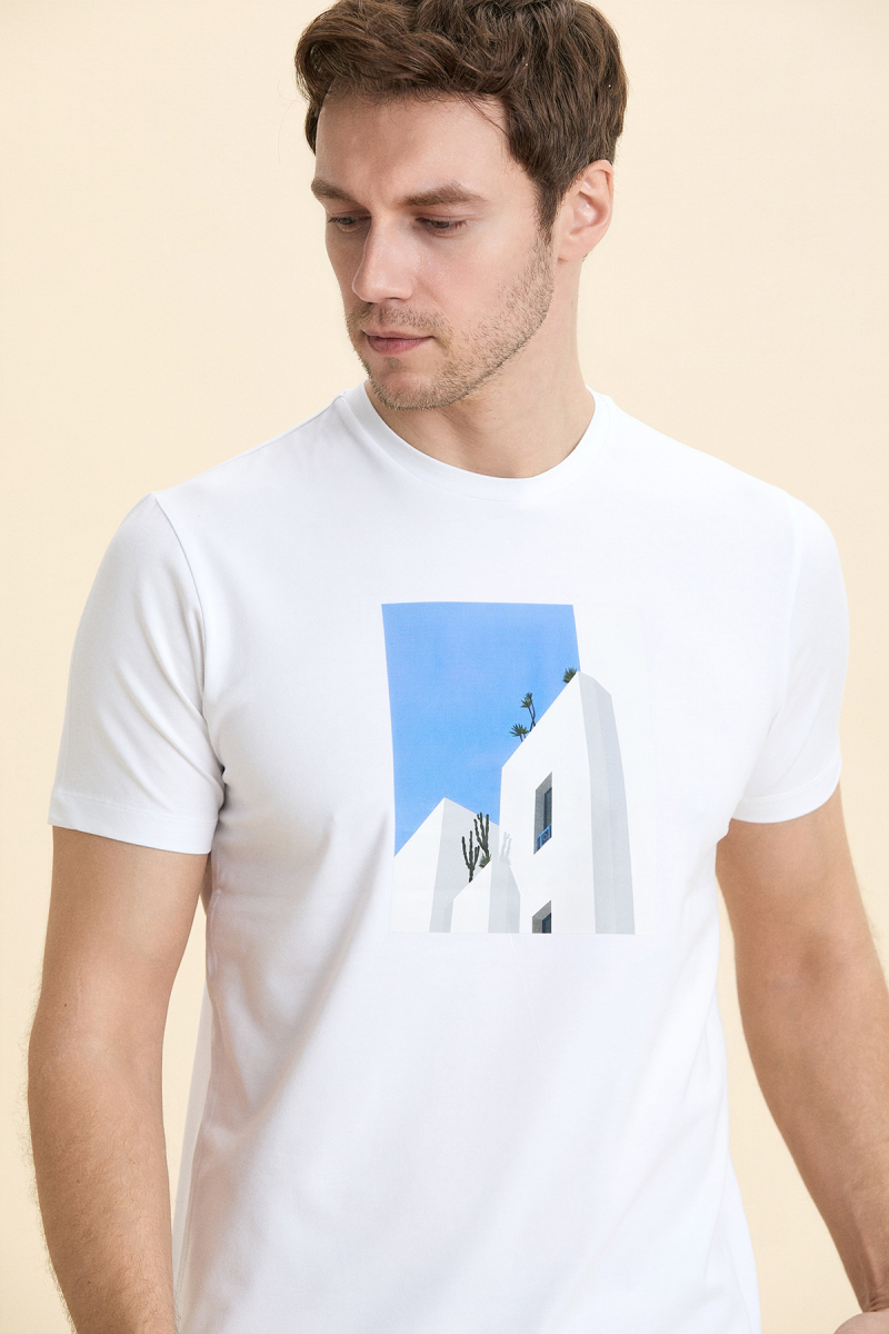 Beyaz Pamuklu Bisiklet Yaka Baskılı Tişört