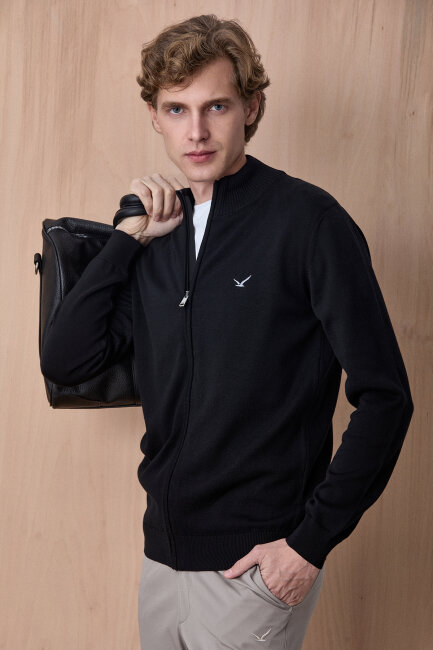 Siyah %100 Pamuk Örgü Hırka 