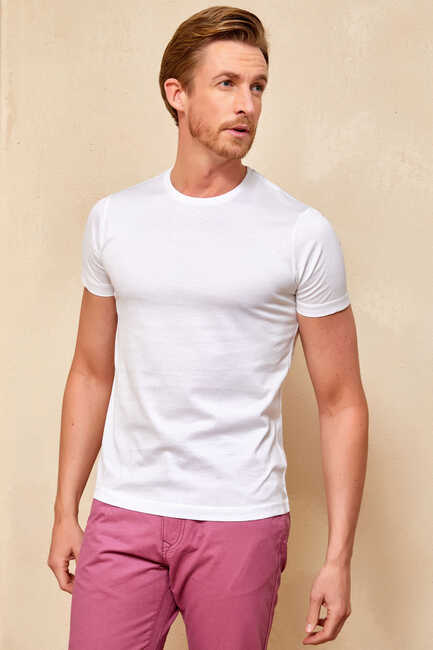 Beyaz Bisiklet Yaka Tişört 